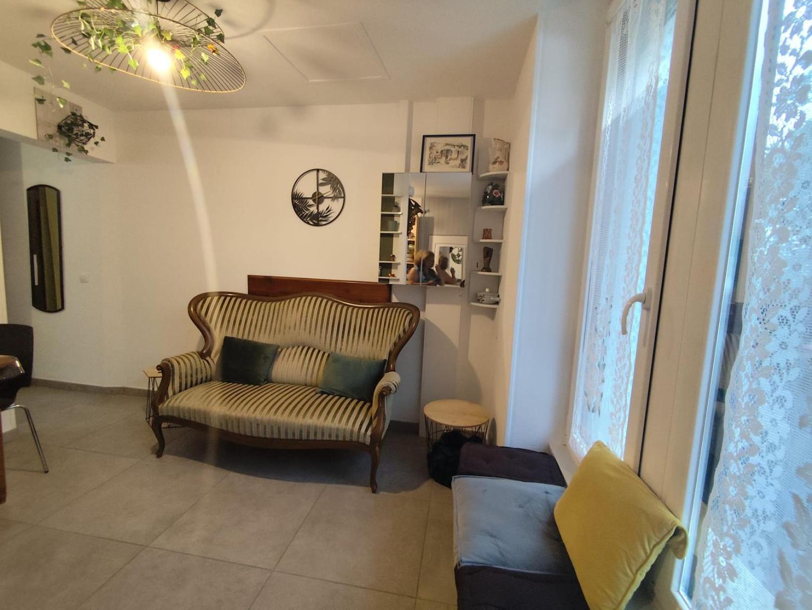 Apartment Joli Avec Cour Interieure Aix-les-Bains